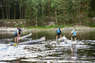 Guides gunnel bobbing.